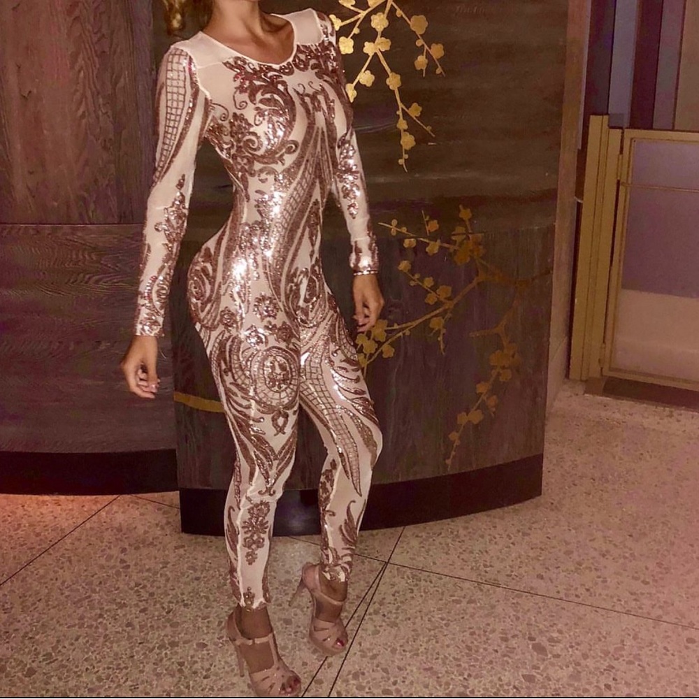 Rose gold sequin long sleeve jumpsuit ✨